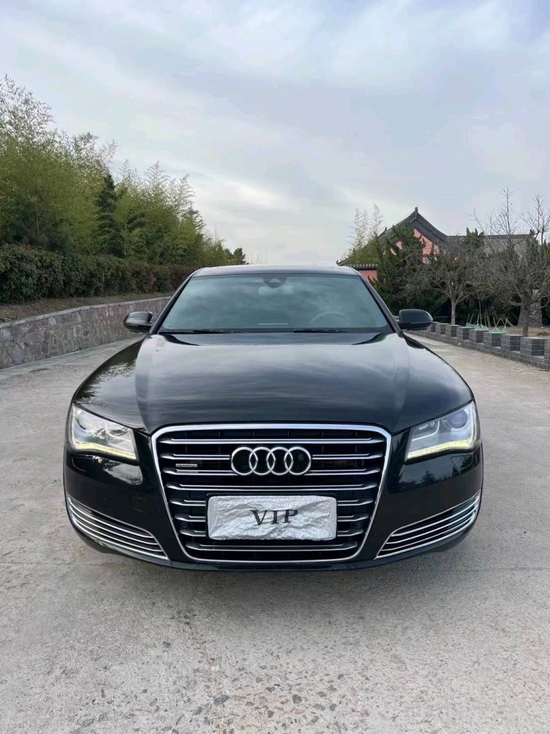青岛13年奥迪A8L1