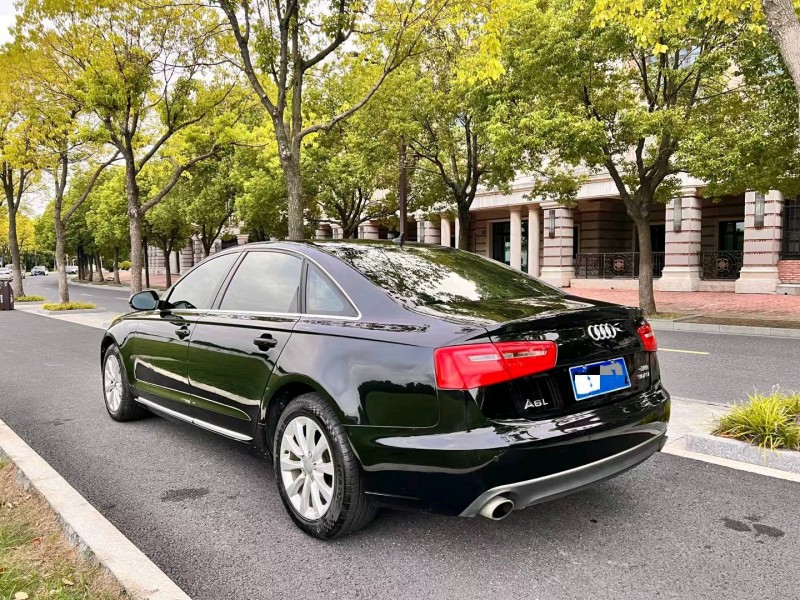 嘉兴14年奥迪A6L8