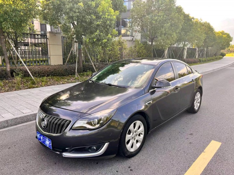 嘉兴14年别克君威3