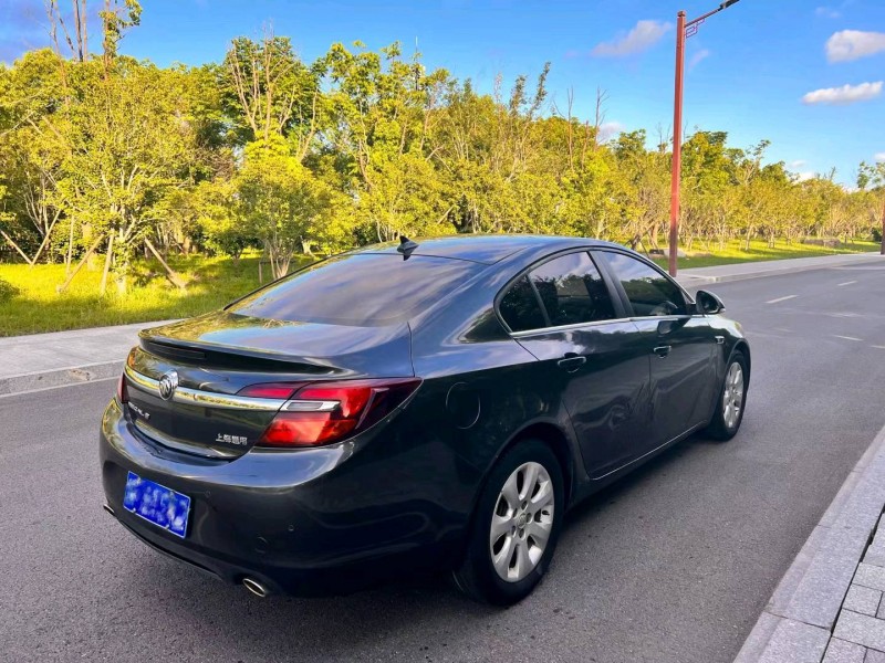 嘉兴14年别克君威7