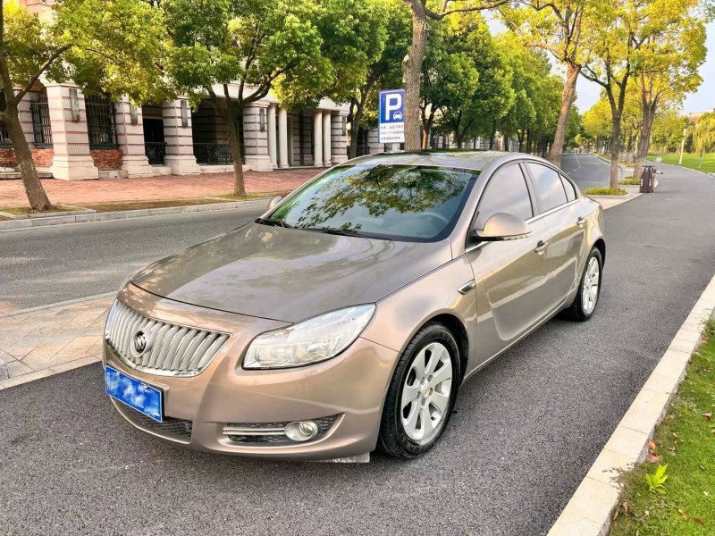 嘉兴13年别克君威3