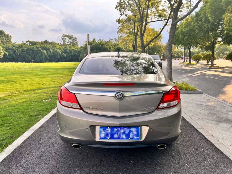 嘉兴13年别克君威9