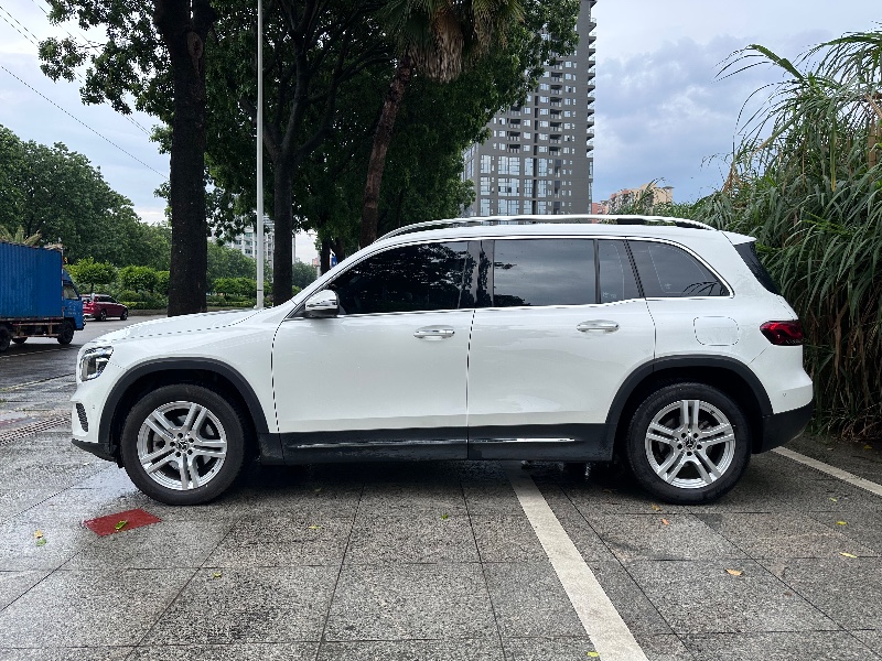 东莞21年奔驰GLB4