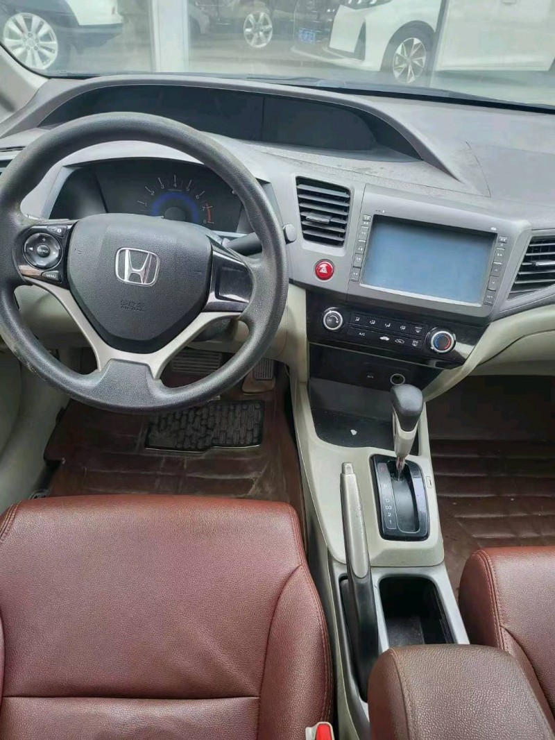 保定13年本田思域4