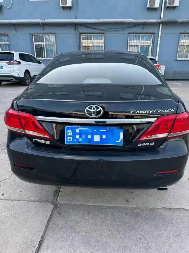 保定14年丰田凯美瑞4