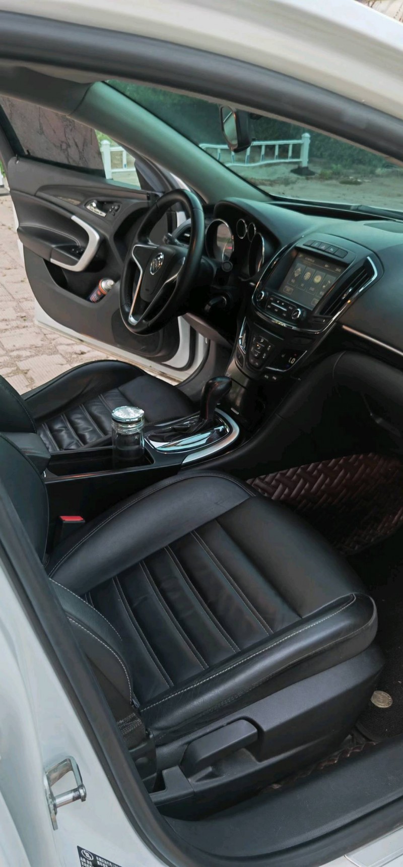 石家庄15年别克君威5