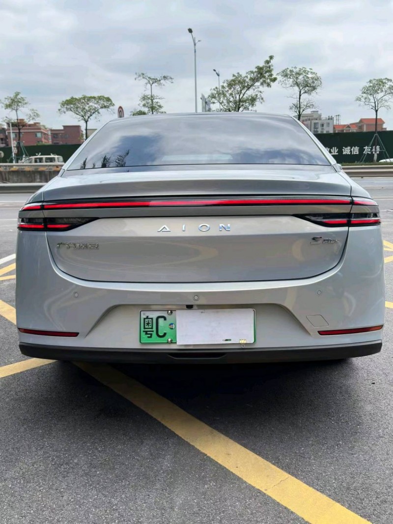 佛山23年传祺埃安S9