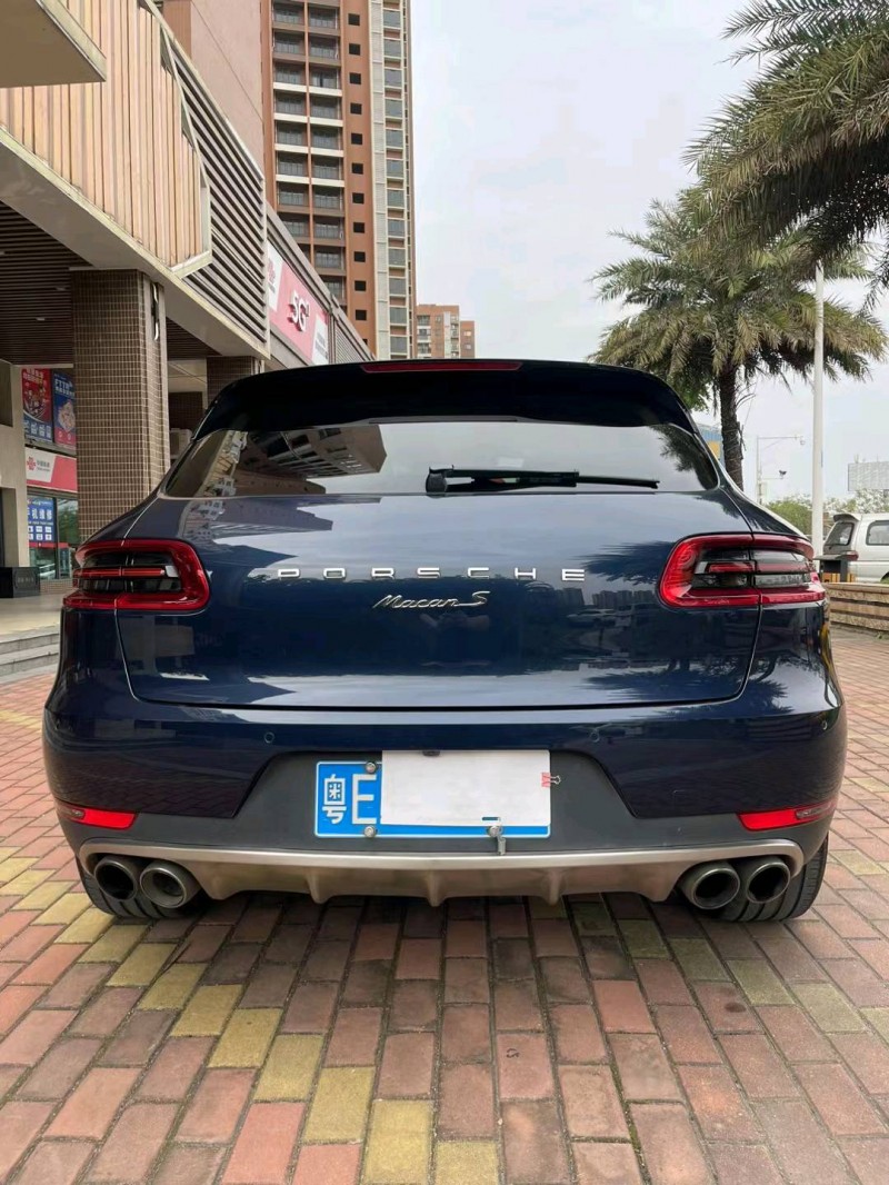 佛山15年保时捷Macan9