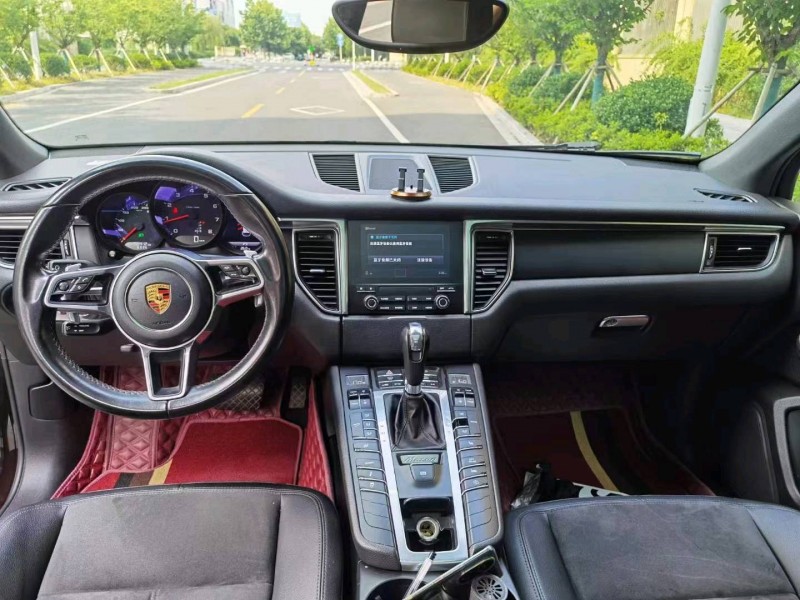 苏州17年保时捷Macan4