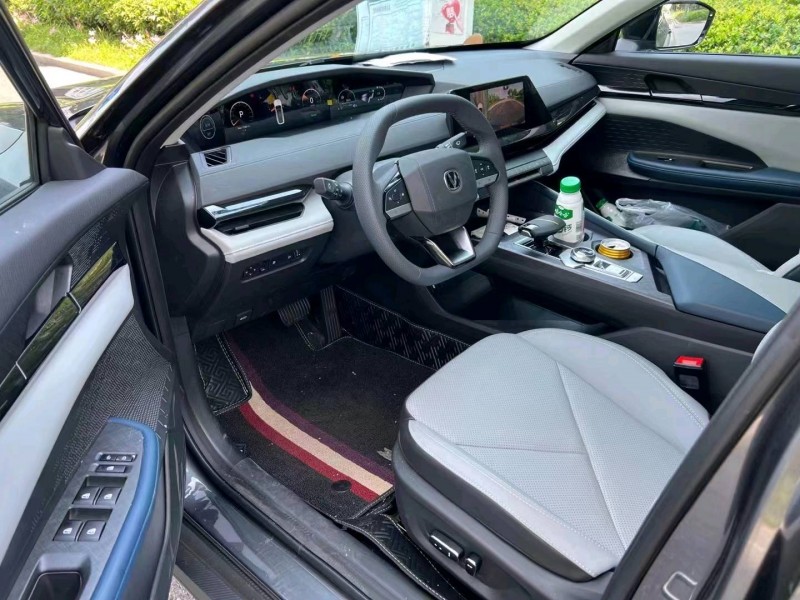 邵阳23年长安汽车UNI-V7