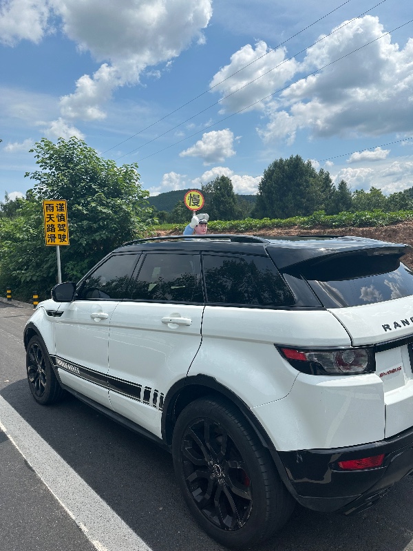 成都13年路虎揽胜极光(进口)3