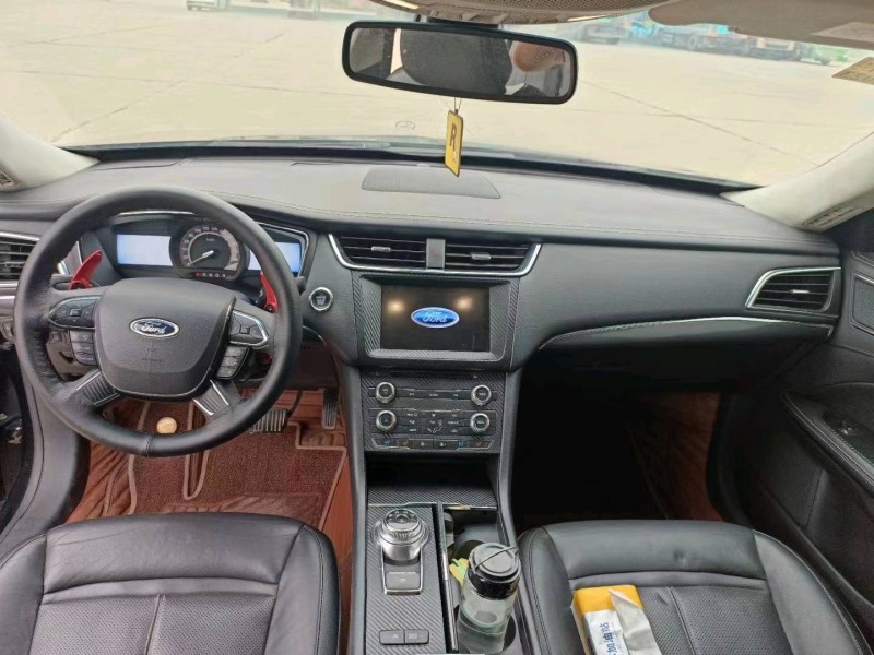 邯郸17年福特金牛座6