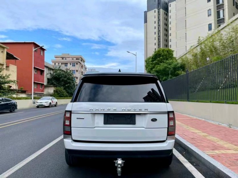 东莞17年路虎揽胜行政9