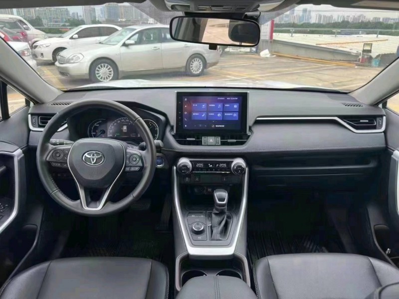 珠海21年丰田RAV4荣放3