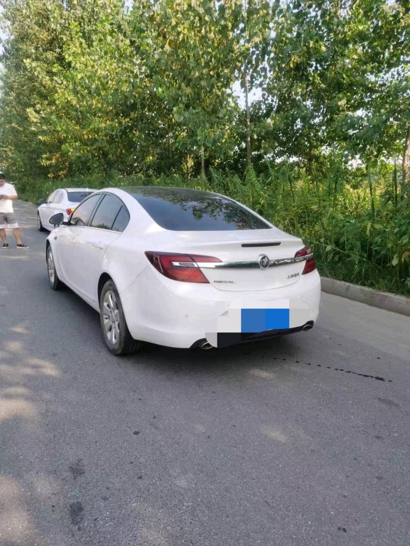 枣庄15年别克君威6