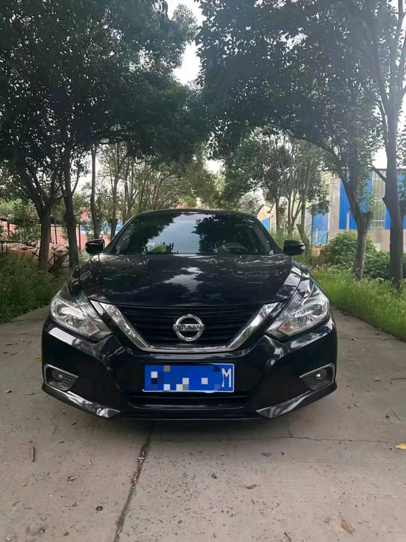 平頂山17年日產天籟1