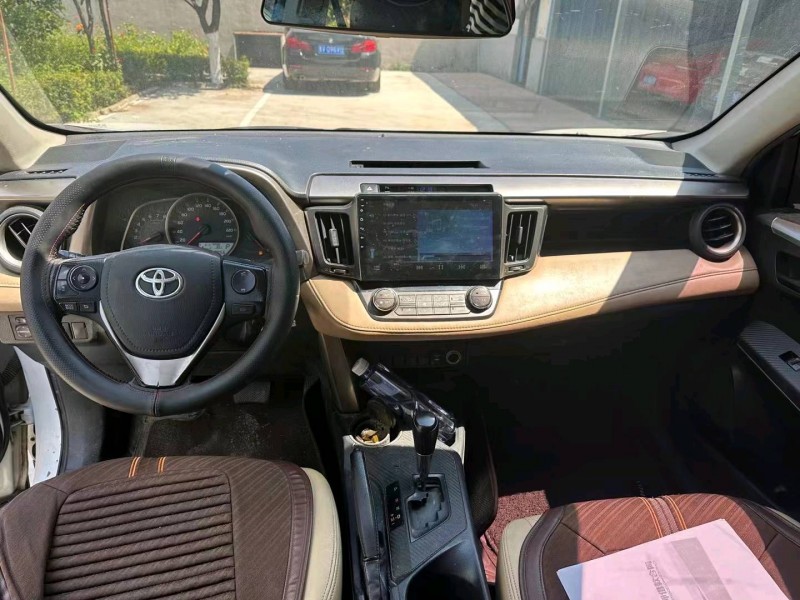 枣庄15年丰田RAV4荣放4