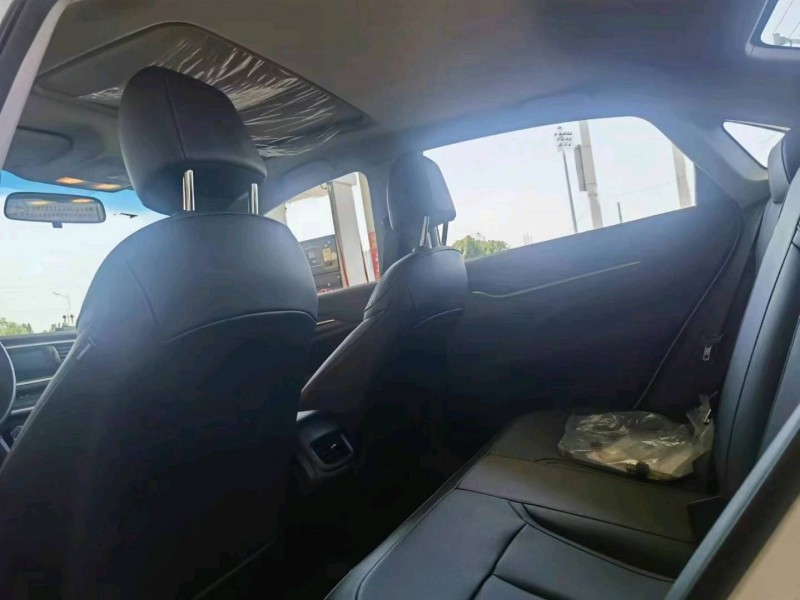 保定23年别克英朗8