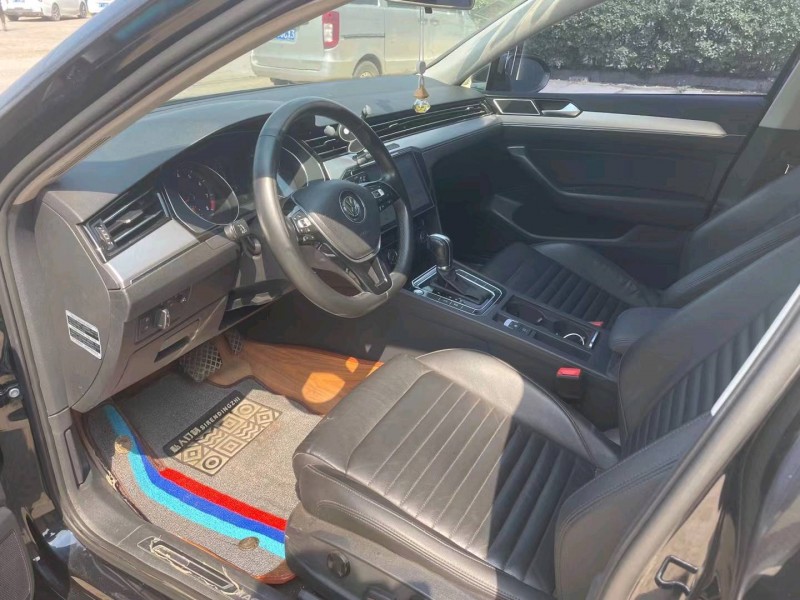 保定16年大众迈腾8