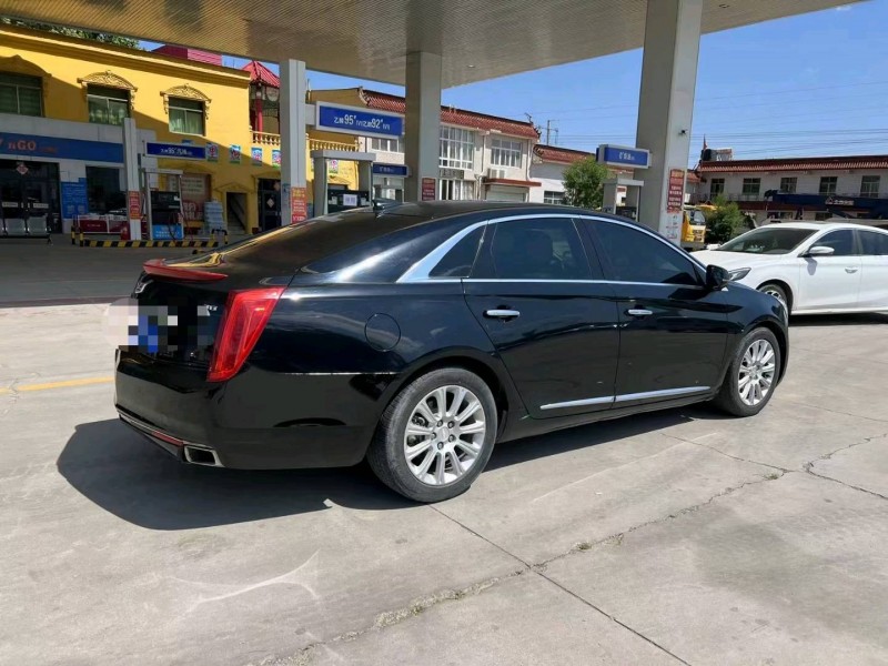 保定17年凯迪拉克XTS8