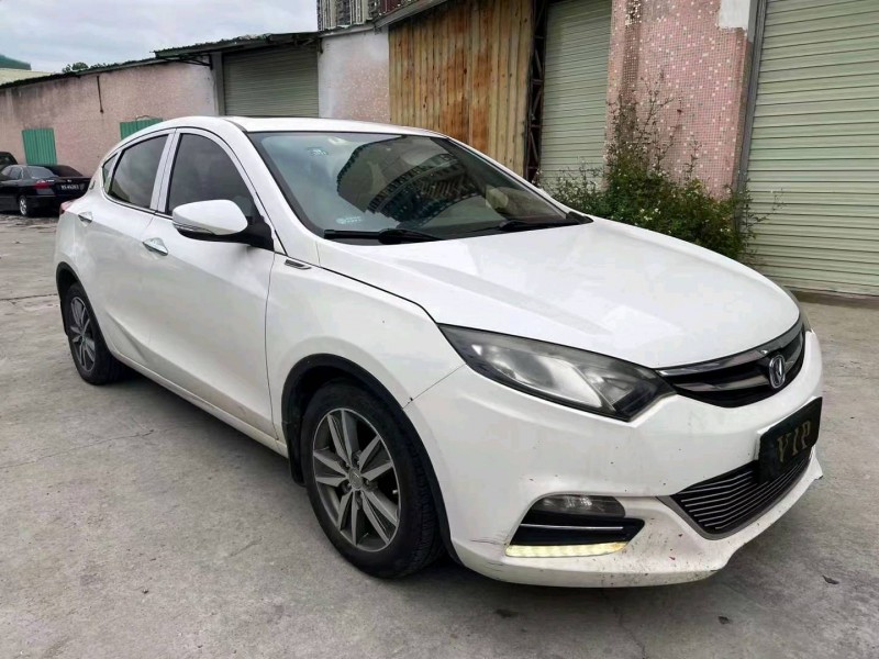 珠海17年长安汽车逸动2