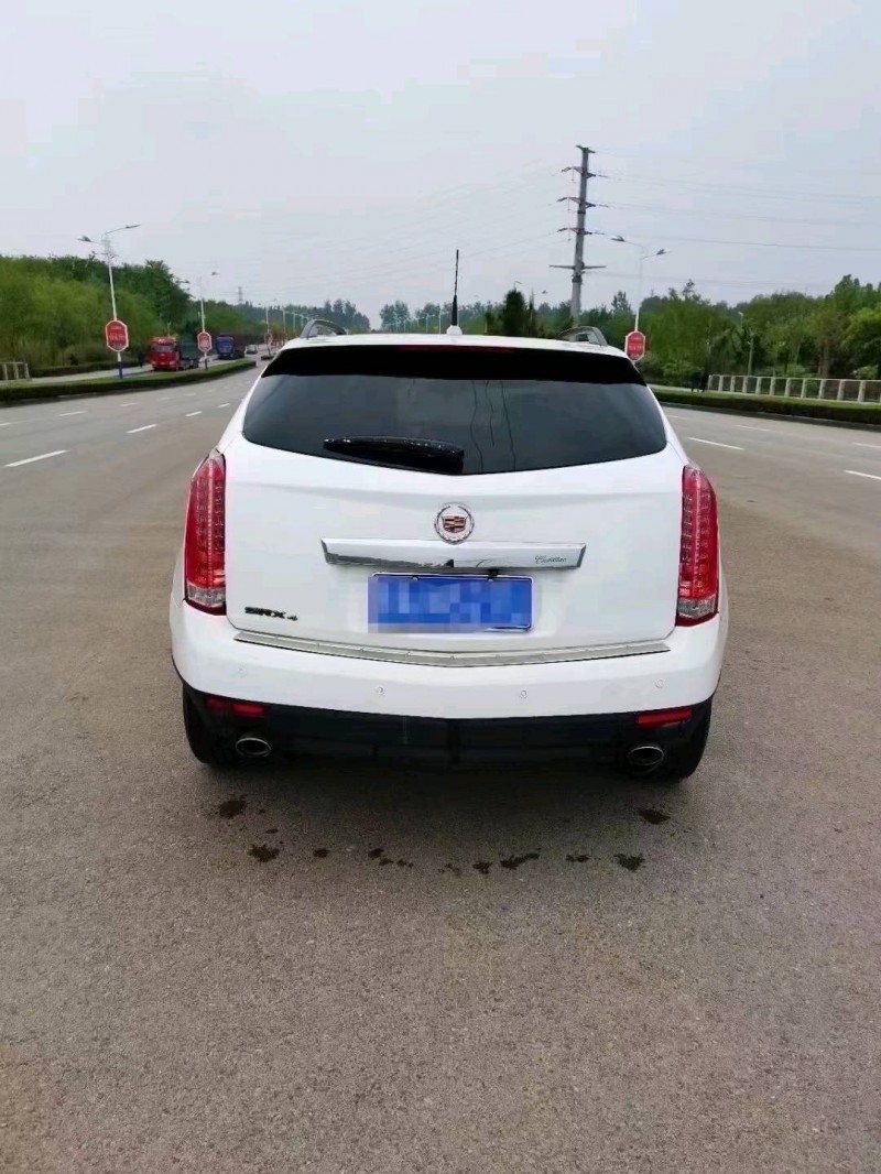 聊城12年凯迪拉克SRX9