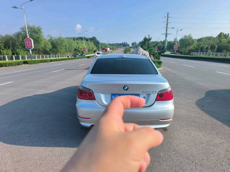 聊城09年宝马5系9
