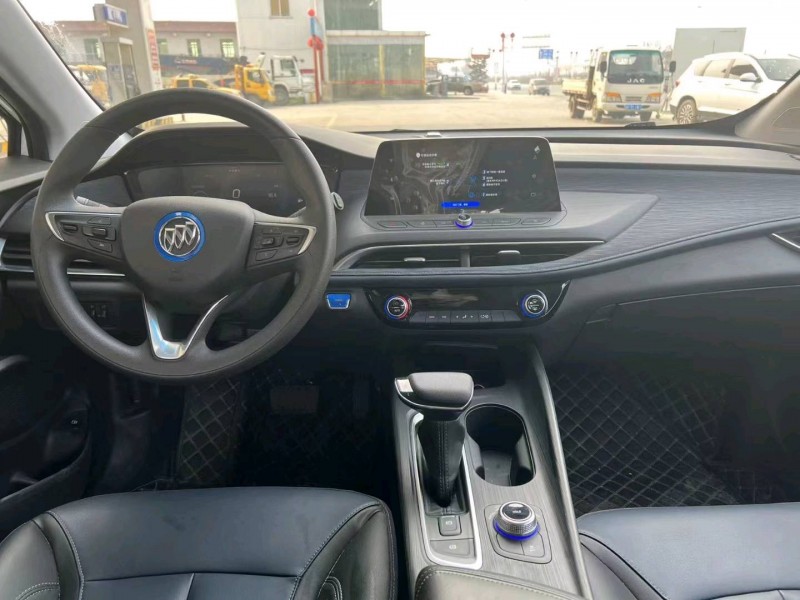 保定21年别克微蓝6