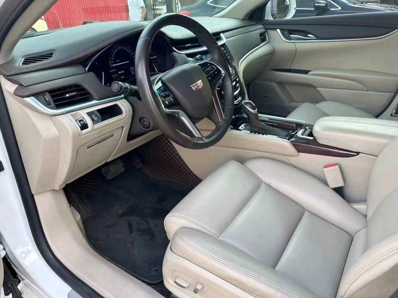 保定17年凯迪拉克XTS4
