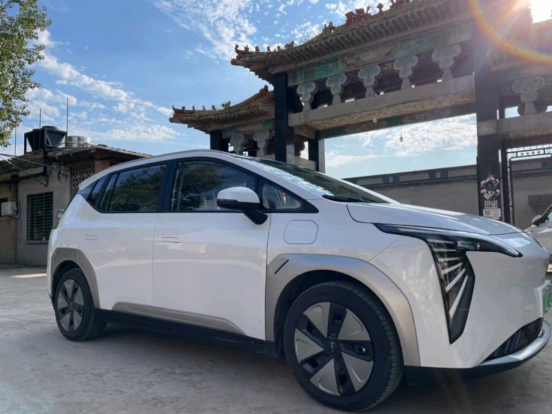 保定23年传祺埃安Y2