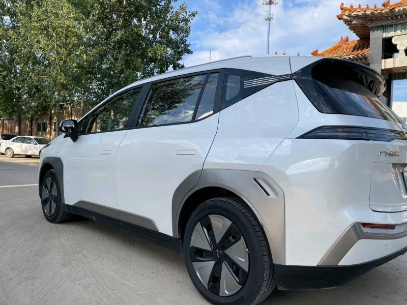 保定23年传祺埃安Y5