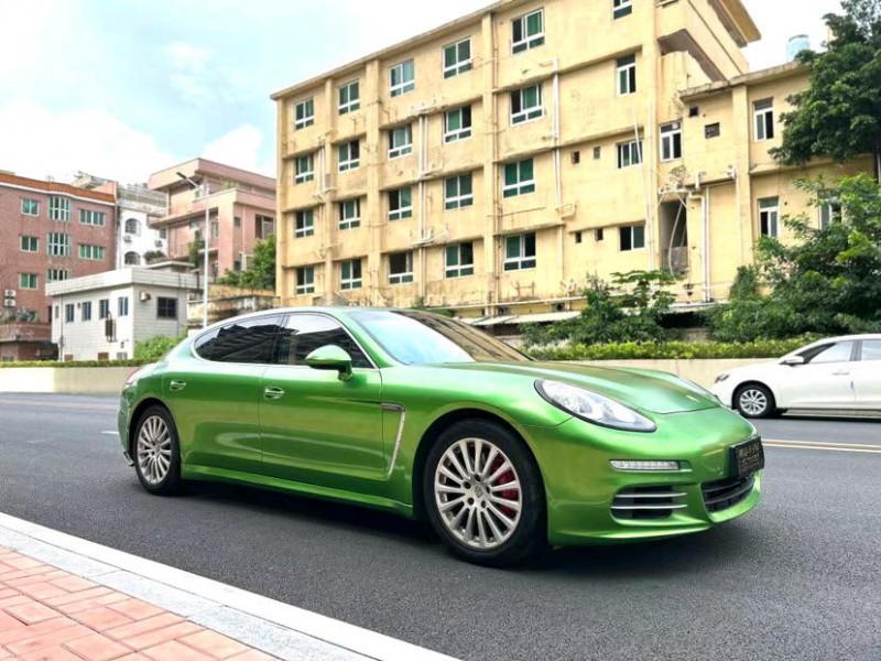 东莞15年保时捷帕拉梅拉3