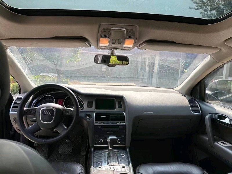 济南09年奥迪Q76