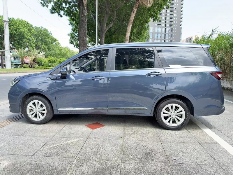 東莞22年五菱汽車佳辰7