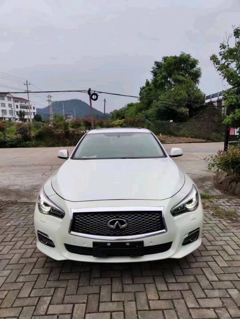 嘉兴15年英菲尼迪Q50L1