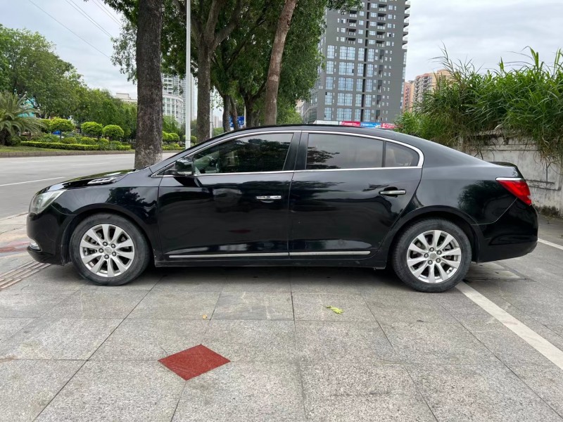 东莞15年别克君越8