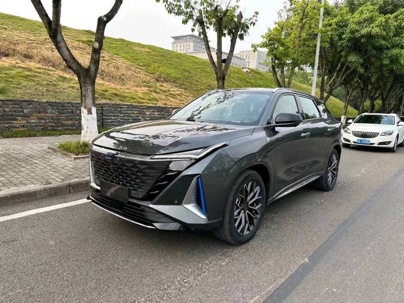 重庆23年长安汽车欧尚2