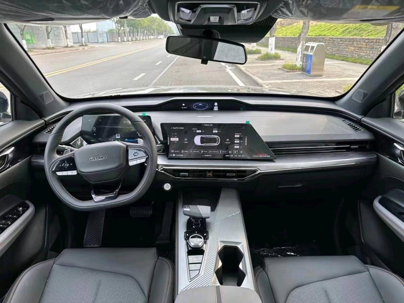 重庆23年长安汽车欧尚6