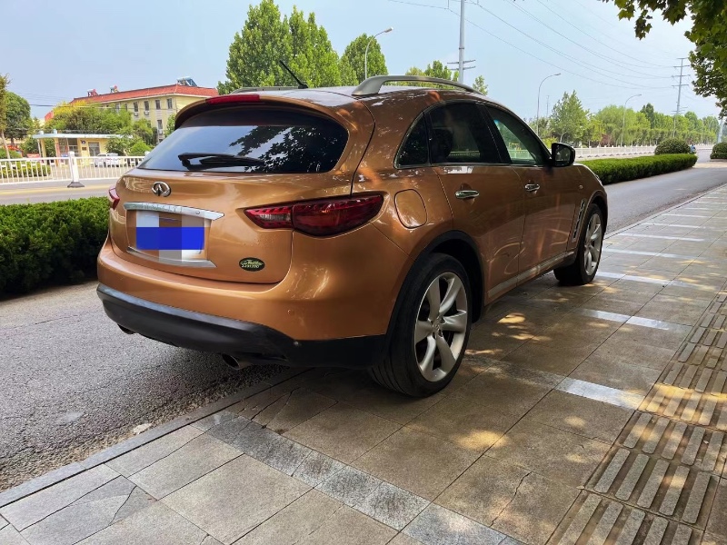 枣庄12年英菲尼迪FX358