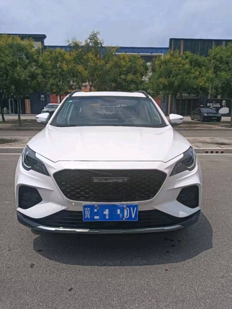 保定23年东南汽车DX81