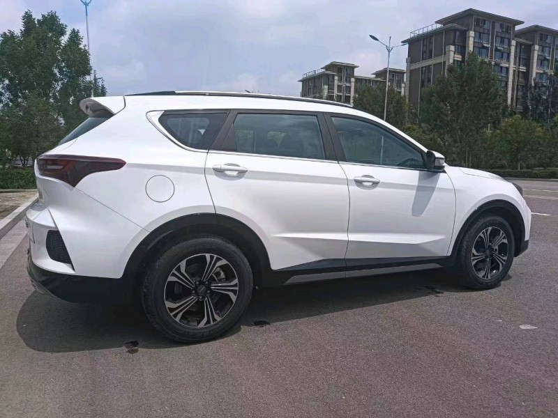 保定23年东南汽车DX83