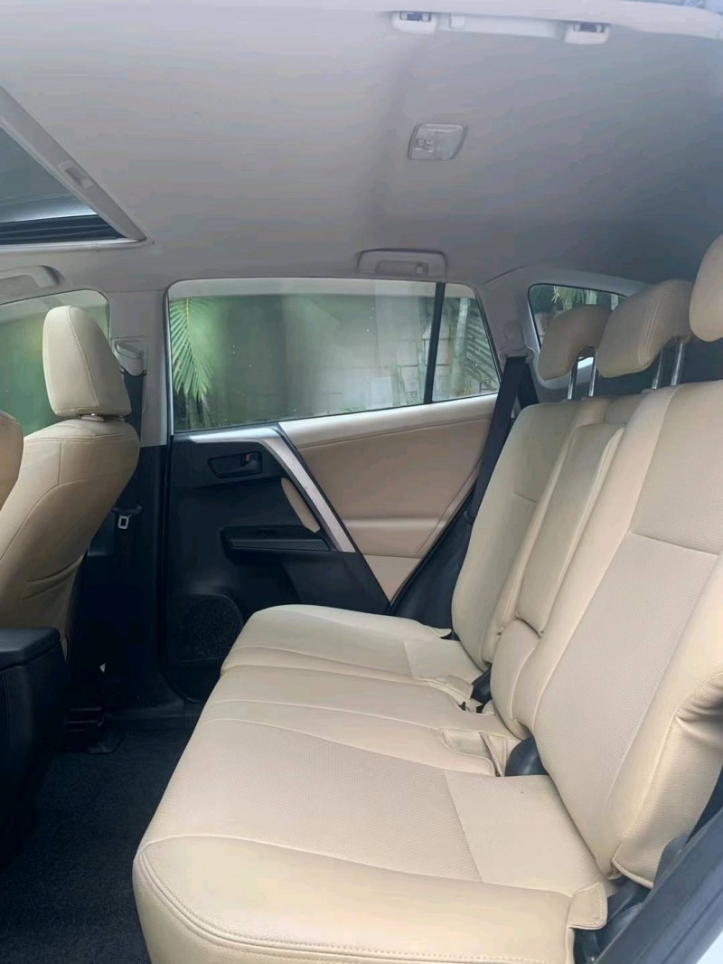 佛山15年丰田RAV48