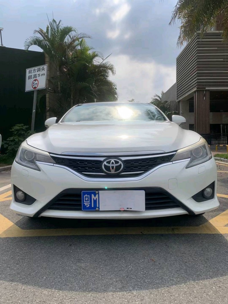 佛山14年丰田锐志1