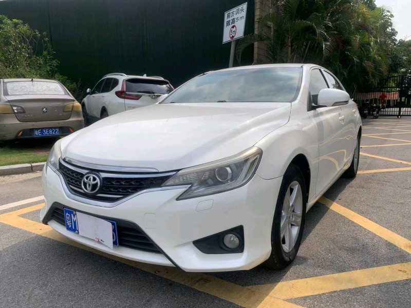 佛山14年丰田锐志2