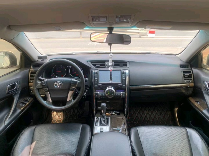 佛山14年丰田锐志7