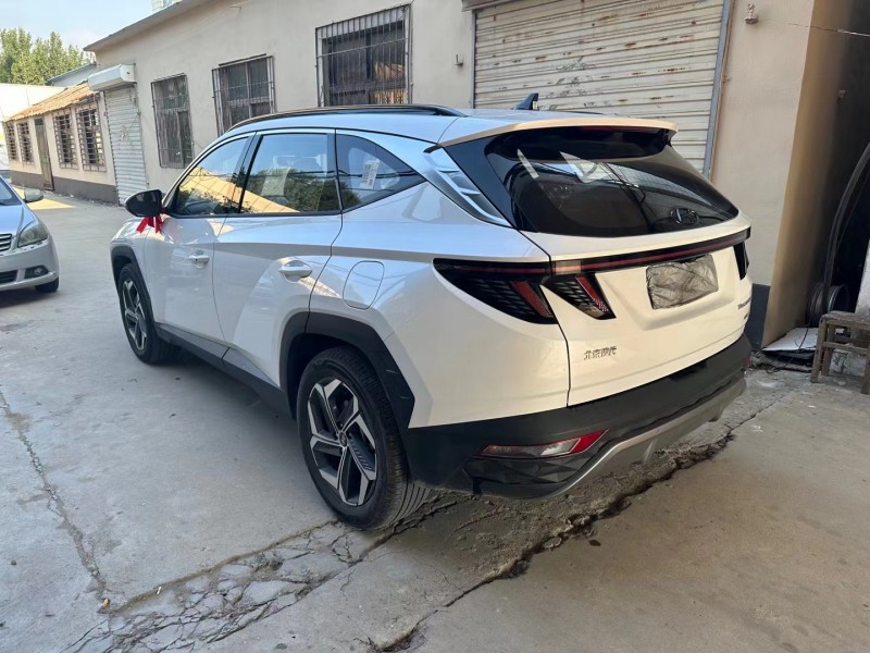 济宁23年现代途胜4