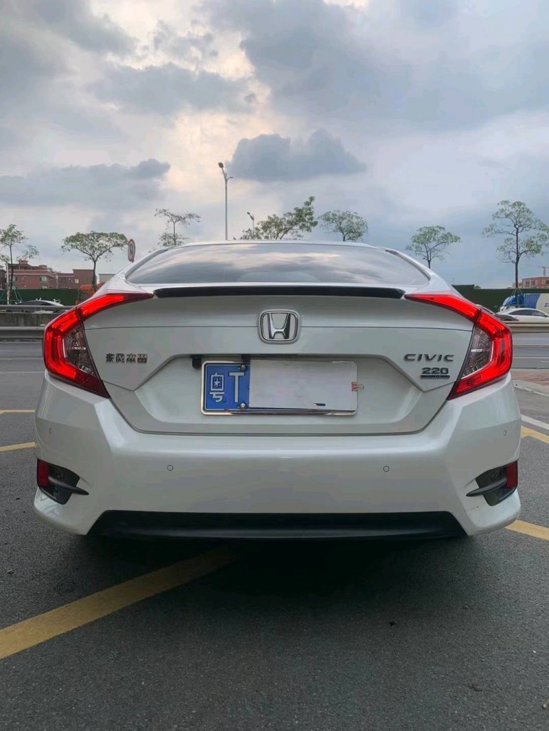 佛山20年本田思域9