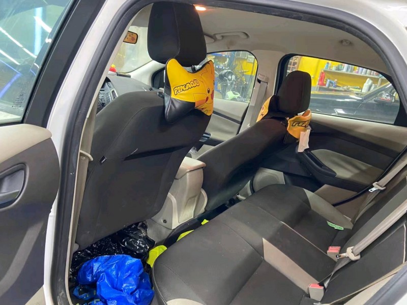 广州15年福特福克斯3