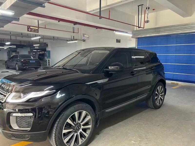 济宁16年路虎极光3