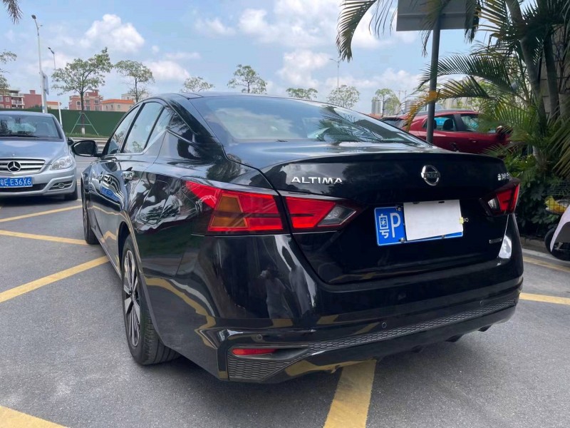 佛山23年日产天籁4